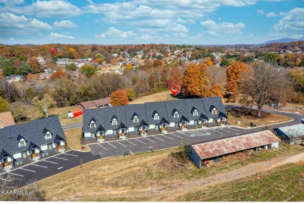 *Dog Friendly*Modern Home-Minutes To Dollywood, Gatlinburg, Smoky Mountains & Pigeon Forge! Zewnętrze zdjęcie